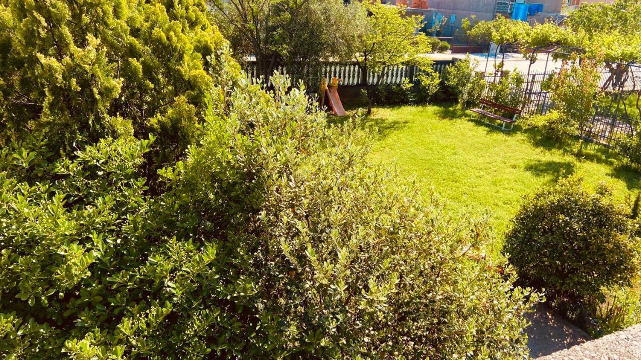Garden View Guestroom Podgorica Esterno foto